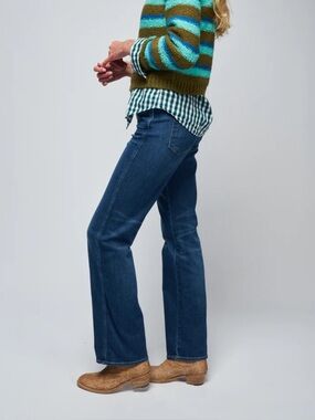AMO Willa Slim Flare Jeans in Grateful size 28